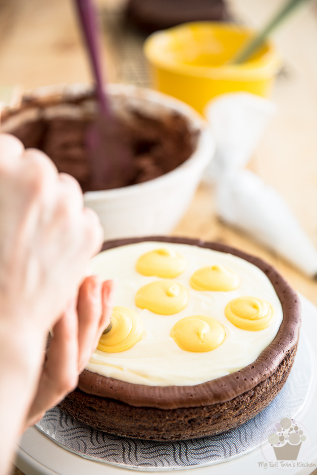 KitKat Cadbury Cream Egg Easter Cake | eviltwin.kitchen