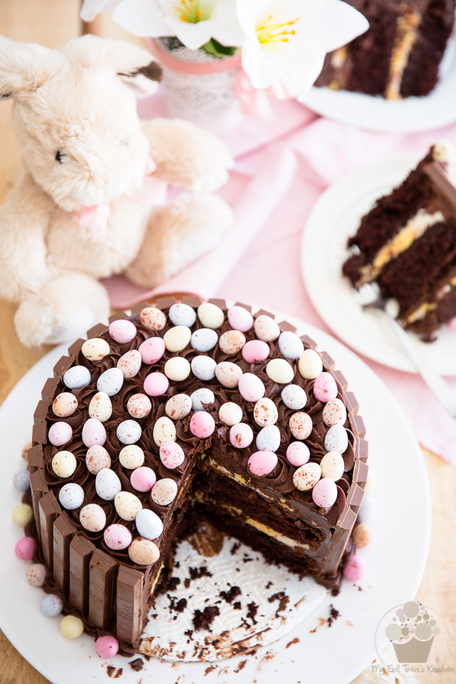  KitKat Cadbury Cream Egg Easter Cake | eviltwin.cozinha