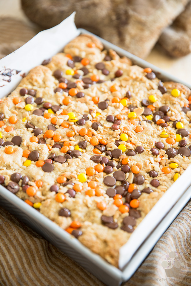 Reeses Peanut Butter Chocolate Oatmeal Bars | eviltwin.kitchen