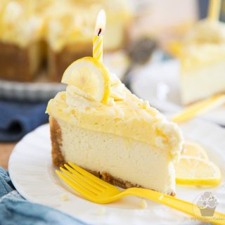 This White Chocolate Lemon Curd Cheesecake is so creamy and dreamy, your taste buds will think they have died and gone to heaven. It feels like you're eating a refreshing, lemony slice of the most unctuous cheesecake, topped with the most insanely delicious lemon pie. Click for the recipe; you know you want it!