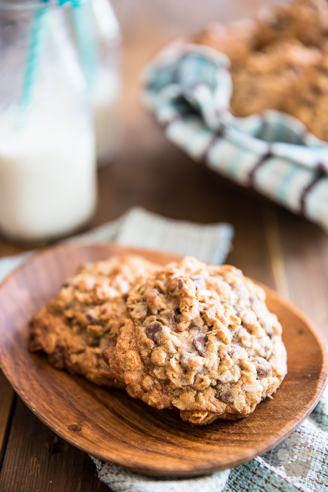 The name says it all: these oatmeal cookies, they're big, fat and chewy! Loaded with chocolate chips and chopped pecans, they're guaranteed to hit the spot! 