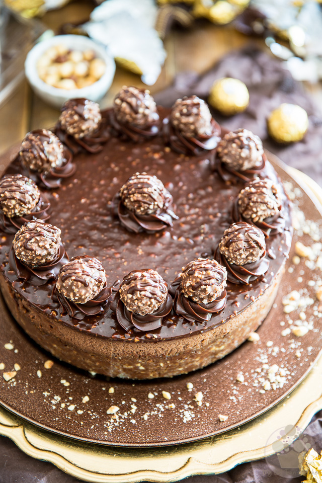 Devilishly rich, creamy, smooth and velvety... just one bite of this Ferrero Rocher Nutella Cheesecake will send you straight to seventh heaven! 