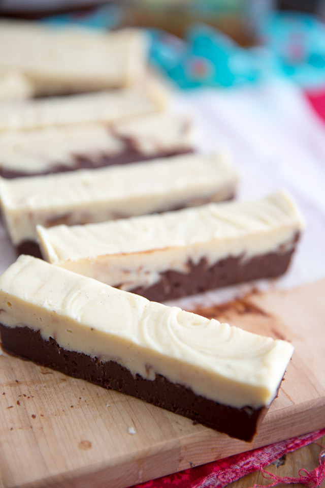 No one needs to know just how easy this spectacular Nutella Amaretto Fudge Recipe is to make... perfect for your next party, or to give as hostess gift! 