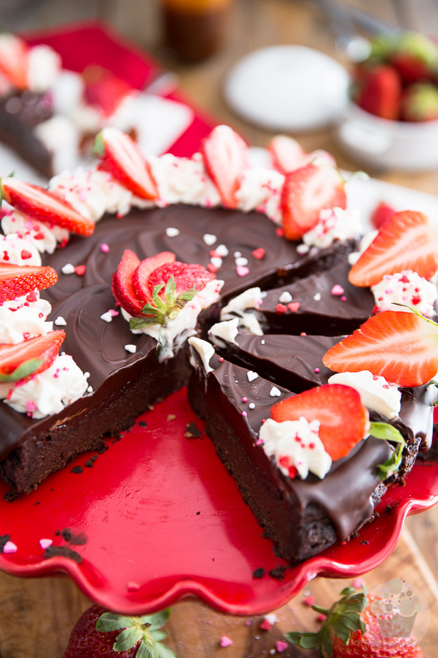 So rich, dense, creamy and decadent, this Flourless Chocolate Cake is what every true chocolate lovers' dreams are made of!