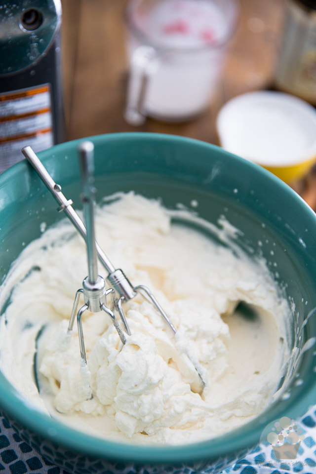 Perfect Chantilly Whipped Cream by My Evil Twin's Kitchen | Step-by-step instructions on eviltwin.kitchen