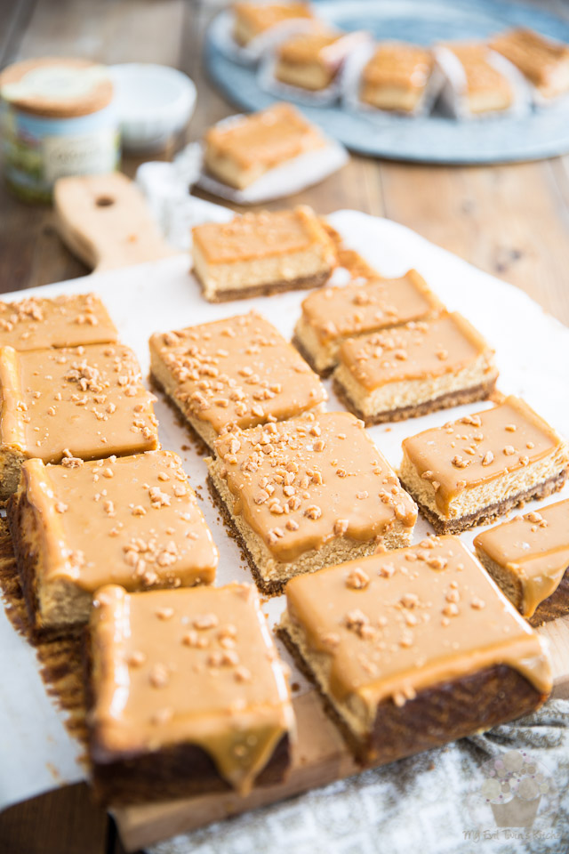 Dulce de Leche Cheesecake Bars by My Evil Twin's Kitchen - Recipe and step-by-step instructions on eviltwin.kitchen