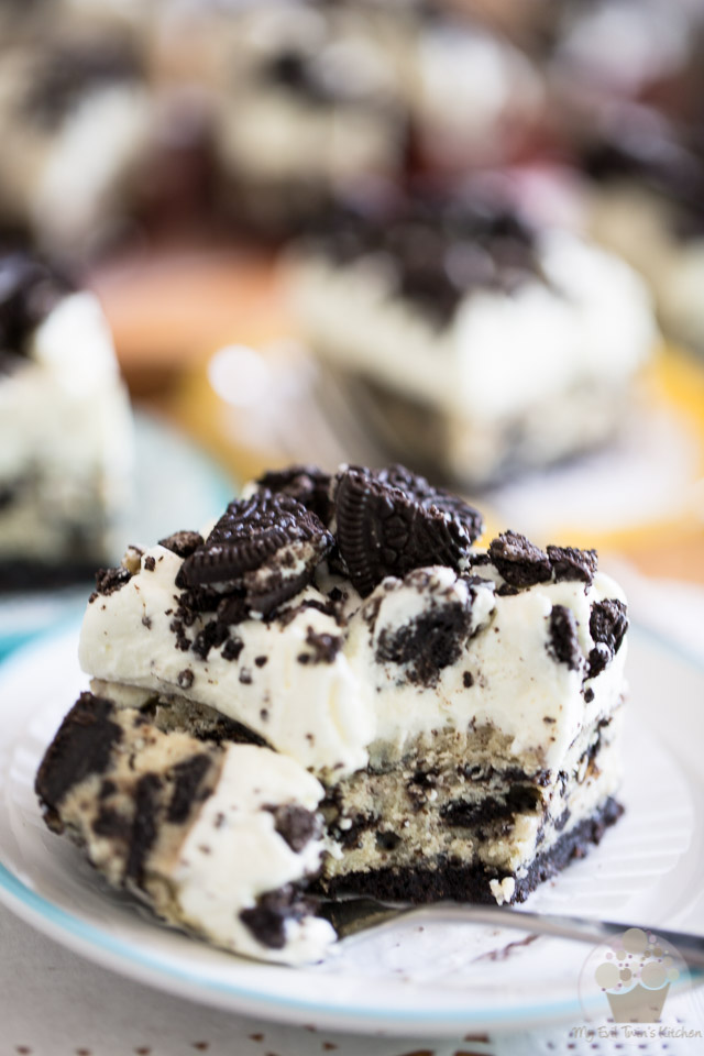 Cookies and Cream Cheesecake Bars - Recipe and Step-by-Step Tutorial on eviltwin.kitchen