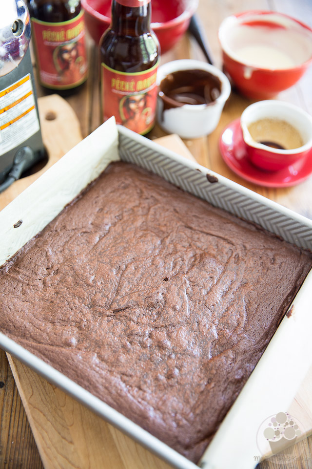 Stout Dark Chocolate Brownies by My Evil Twin's Kitchen | Recipe and step-by-step instructions with pictures on eviltwin.kitchen