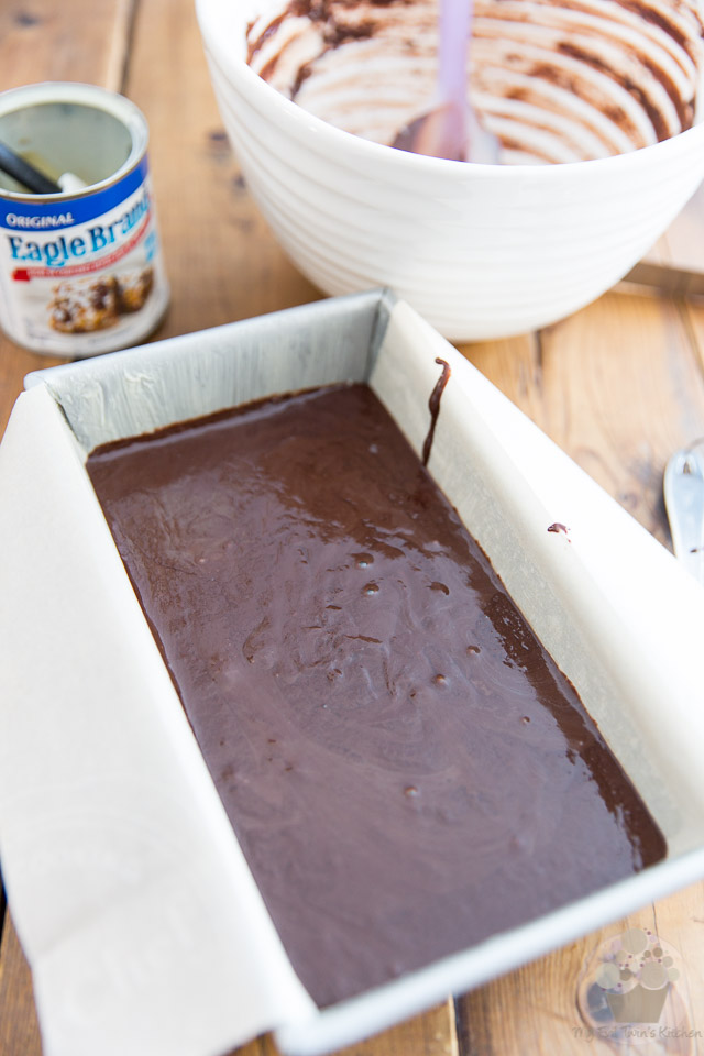 Easy Chocolate Fudge by My Evil Twin's Kitchen | Recipe and step-by-step instructions on eviltwin.kitchen