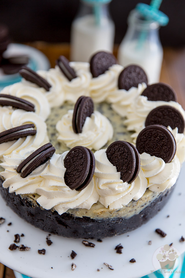 Cookies and Cream Oreo Cheesecake by My Evil Twin's Kitchen | Recipe and step-by-step instructions on eviltwin.kitchen