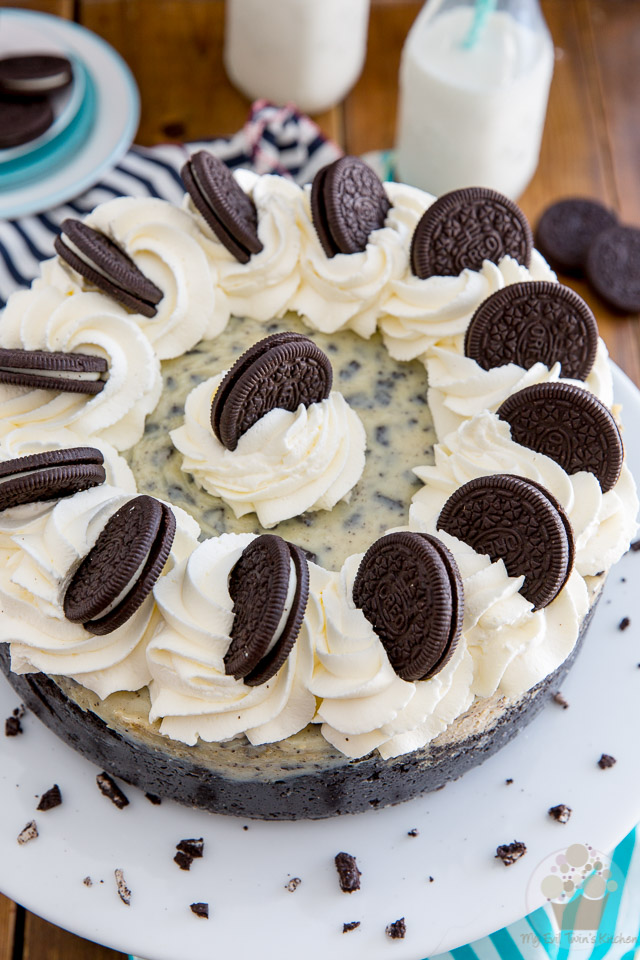 Cookies and Cream Oreo Cheesecake by My Evil Twin's Kitchen | Recipe and step-by-step instructions on eviltwin.kitchen